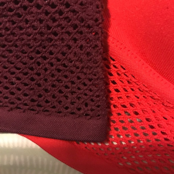 VS/Pink Sports Bra (just purple one) πππ - Picture 7 of 7